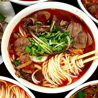 Bún bò huế tô thập cẩm - 59.000 ₫ tại Bún Bò Ngon - Bình Lợi