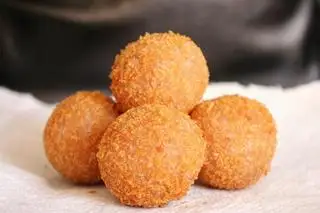Hình ảnh Khoai lệ phố