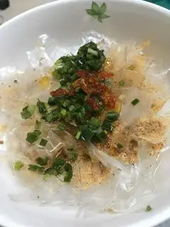 Hình ảnh Bánh Tráng Trộn Muối Hành