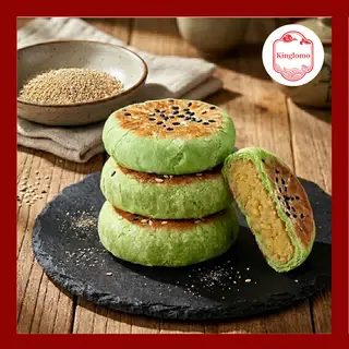 Bánh hạt dẻ vỏ cốm - 15.000 ₫ tại KINGLOMO Fresh Snacks & Hạt Dẻ Rang - Parc Mall 