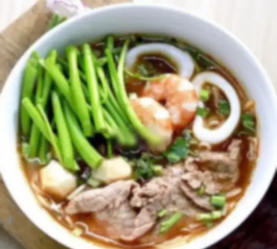 Bún thái bò chua cay - 65.000 ₫ tại Lẩu Thái Chua Cay & Trà Sữa Cô Hai - Điện Biên Phủ