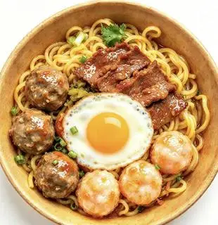 Hình ảnh Mì trộn đặc biệt