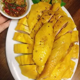 Hình ảnh Gà Ủ Tiêu Chanh Nửa Con