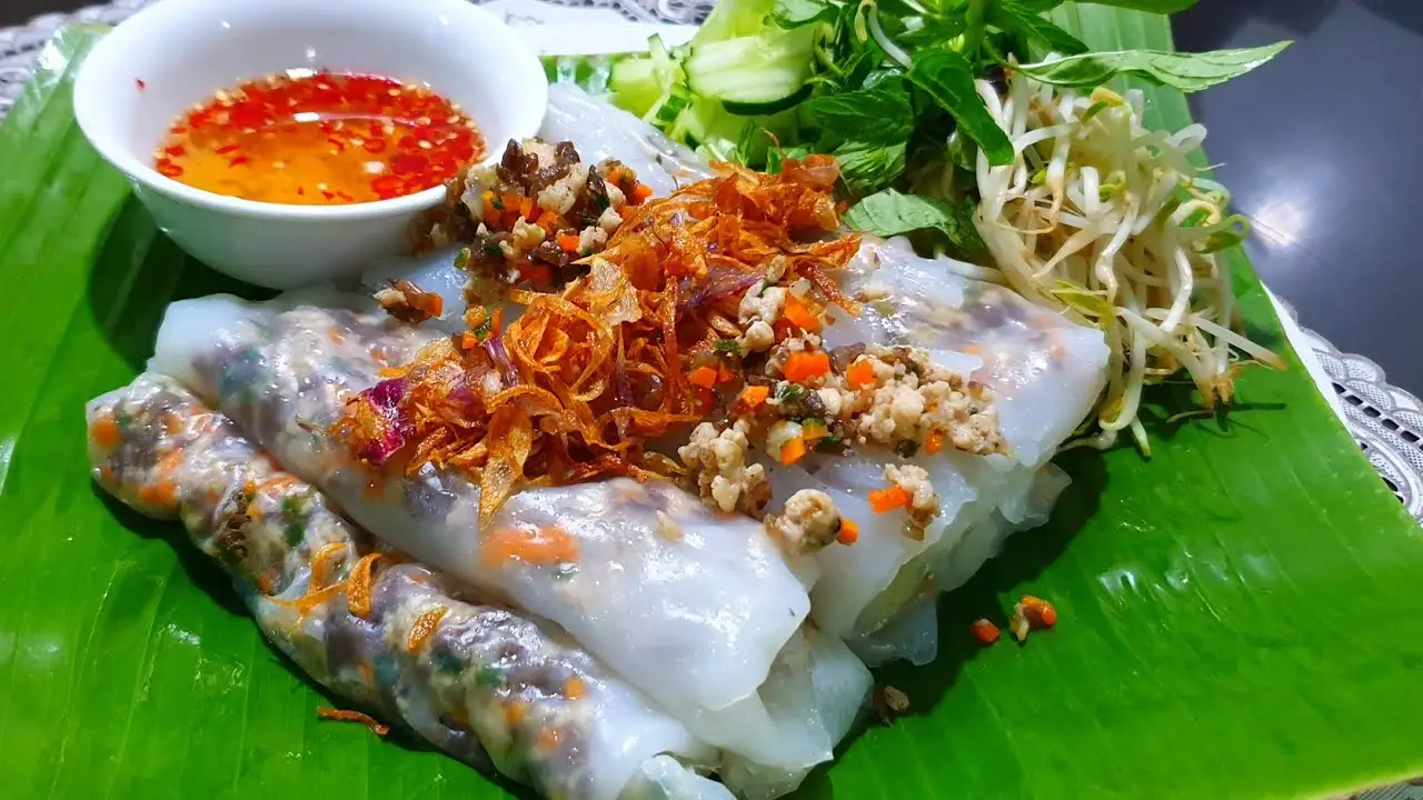 Bánh cuốn nóng - 38.000 ₫ tại Bánh Cuốn Nóng Bào Ngư - Yersin