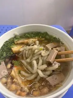 Hình ảnh Cháo canh thịt giò trứng cút