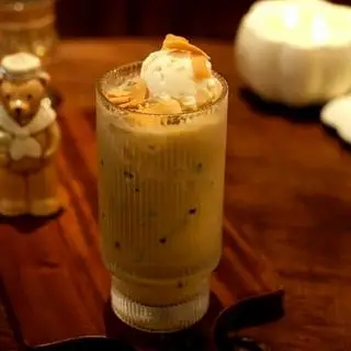 Cà phê sữa dừa - 55.000 ₫ tại Maison de Boony - Cà Phê & Matcha - Lê Quý Đôn