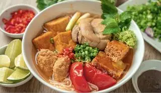Hình ảnh BÚN RIÊU MẸ NẤU