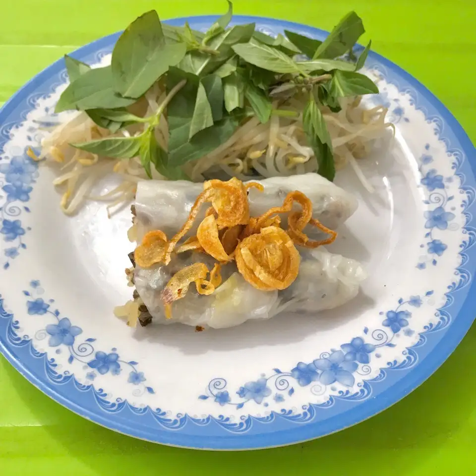Bánh Cuốn Thêm - 10.000 ₫ tại Bánh Cuốn Nóng Minh Hồng - Vũ Tùng