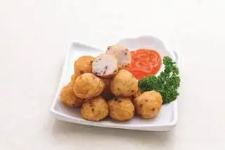 mực viên (4viên) - 15.000 ₫ tại Ăn Vặt Nhà Khoai - Nguyễn Đình Chiểu