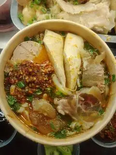 Bún bò nạm - chả - 55.000 ₫ tại Bún Bò Phở Số 7