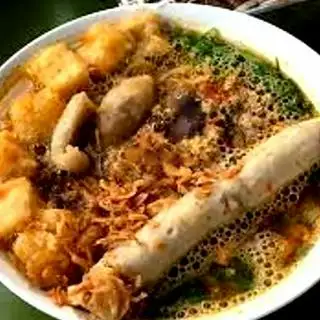 Hình ảnh Bún riêu giò tai