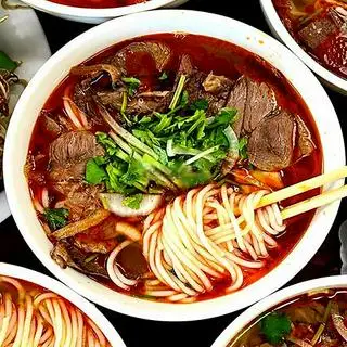 Bún tái gân chả - 47.000 ₫ tại Bún Bò Ngon - Bình Lợi