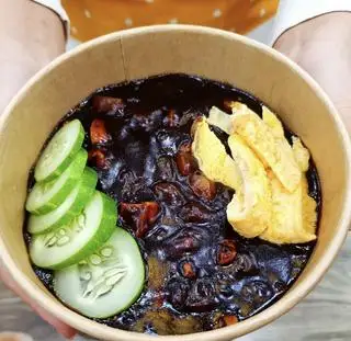 Hình ảnh Mì tương đen