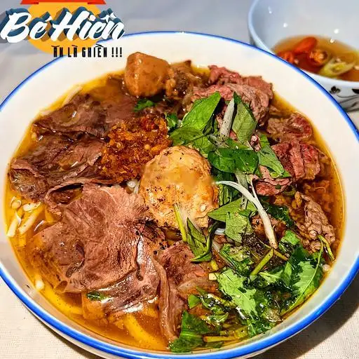 Bún bò nạm tái - 60.000 ₫ tại Cháo Sườn Bé Hiền - Súp Cua & Bún Bò - Nguyễn Xí