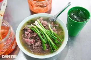 Hình ảnh Phở Bò Tái Lăn
