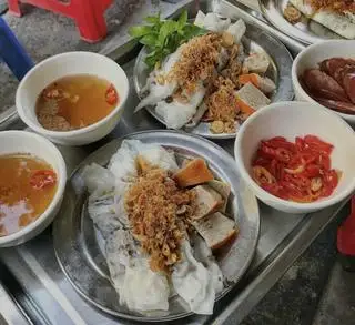 Hình ảnh Bánh cuốn nhân thịt gà+ chả