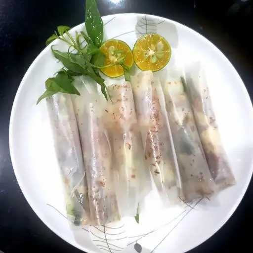 Bánh tráng trứng cút ( 3 cuốn ) - 26.000 ₫ tại Bánh Tráng Muối Tỏi - Nguyễn Thiện Thuật