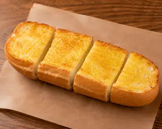 Bánh mì nướng bơ - 40.000 ₫ tại BÁNH MÌ XIÊN NƯỚNG - COMBO CHIÊN NƯỚNG - Phạm Ngũ Lão
