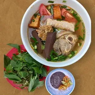 Bún riêu vừa - 46.000 ₫ tại Quán Ăn Cô Năm - Nguyễn Trãi