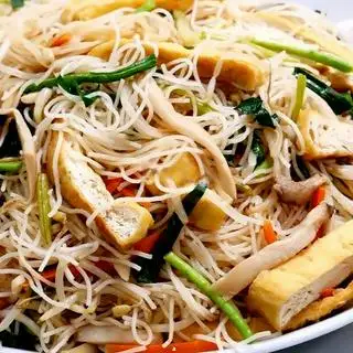 Bún gạo xào chay - 44.000 ₫ tại Cơm Chay Việt - Huỳnh Lan Khanh