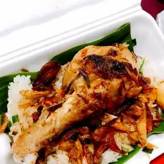 Xôi đùi gà - 35.000 ₫ tại Xôi Gà Tân Định 310 - Hai Bà Trưng