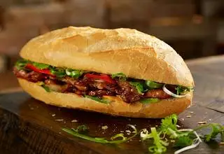 bánh mì thịt nướng +chà bông - 33.000 ₫ tại Quán Cơm 53 - Cơm Sườn Bì Chả & Bánh Mì - Bùi Viện