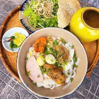Hình ảnh Mỳ Quảng thập cẩm đặc biệt