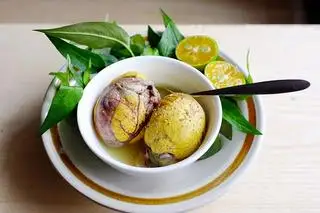 Hình ảnh Trứng vịt lộn