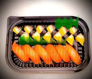 Hình ảnh SET SUSHI CÁ HỒI - CÁ TRÍCH 6-6