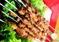 Hình ảnh thịt heo nướng giả cày 1 xiên
