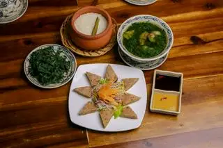 Hình ảnh Set 15 chả cá thác lác chiên thì là
