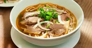 Hình ảnh Bún bò - chỉ bún và thịt nạm