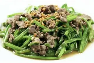 Rau muống xào bò  - 65.000 ₫ tại Quán Minh Anh - Trường Sa