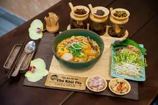 Bún bò thập cẩm - 85.000 ₫ tại Bún Bò Huế Chú Khải Péo - Âu Cơ