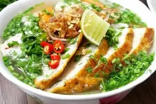 Bánh Canh Chả Cá Quy Nhơn - 55.000 ₫ tại Bánh Canh Trảng Bàng & Bún Mọc - Phan Văn Trị