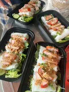 Hình ảnh Bánh hỏi heo quay