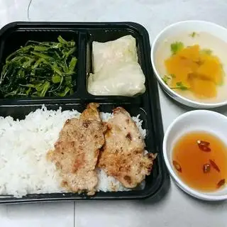 Hình ảnh Cơm thịt nướng ngũ vị, cải cuốn thịt