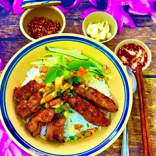 Bún kim tiền, nem nướng  - 55.000 ₫ tại Bún Thịt Nướng Kim Tiền Cậu 3 - Rạch Bùng Binh