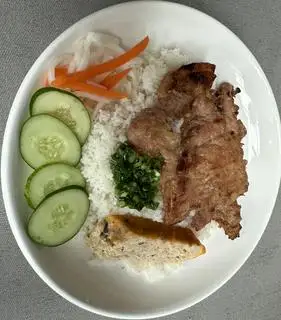 Hình ảnh Cơm Sườn Chả