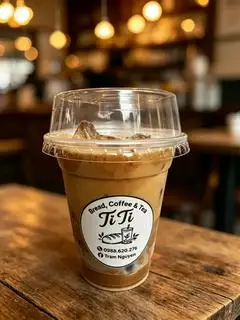 Cà phê Sữa Đá - Cà phê  100% pha máy - 32.000 ₫ tại Bánh Mì, Cà Phê & Trà TiTi - Cô Giang