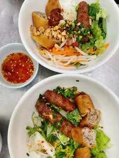 Hình ảnh bún nem nướng 