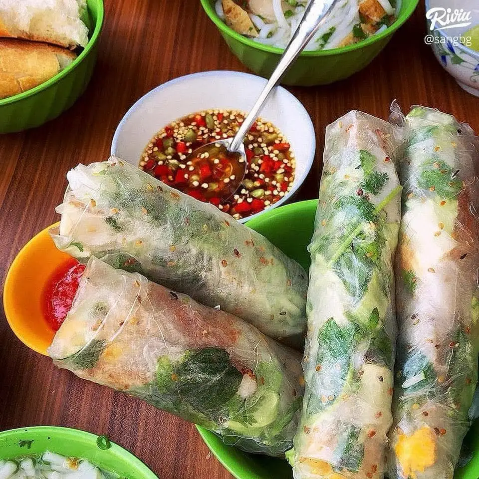 Bánh tráng cuốn chả cá - 30.000 ₫ tại Bánh Canh Chả Cá Phan Rang Cô Thảo - Lê Quang Định