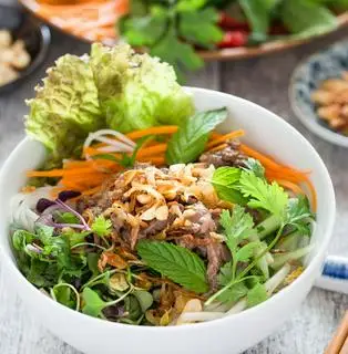 Hình ảnh Bún bò trộn Nam bộ