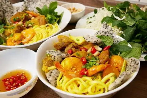 Tam Kỳ Quán - Mì Quảng & Bánh Xèo - Đường CC5 Chung Cư Sơn Kỳ - Món truyền thống/Đặc sản gần bạn