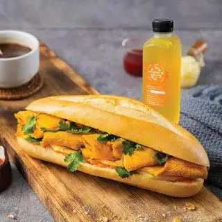Hình ảnh Combo Bánh mì Heo nướng và Đồ uống