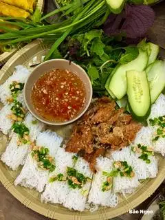 Hình ảnh Bánh hỏi thịt nướng