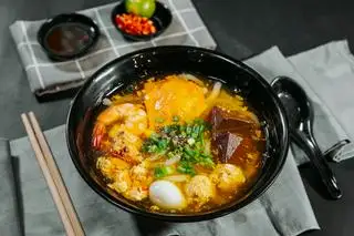 Bánh canh cua đầy đủ - 62.000 ₫ tại Bánh Canh Cua Jangji - Trần Phú