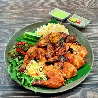 Hình ảnh Gà Nướng 2 Vị