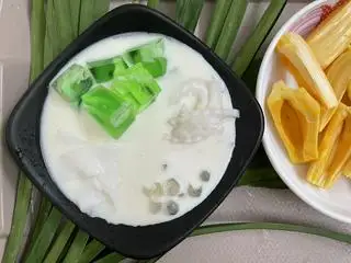 Hình ảnh Chè dừa non lá nếp