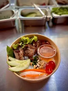 Bún Thịt Nướng Mật Ong Đặc Biệt - 45.000 ₫ tại Tiệm Bánh Thanh Sơn - Nguyễn Thái Bình